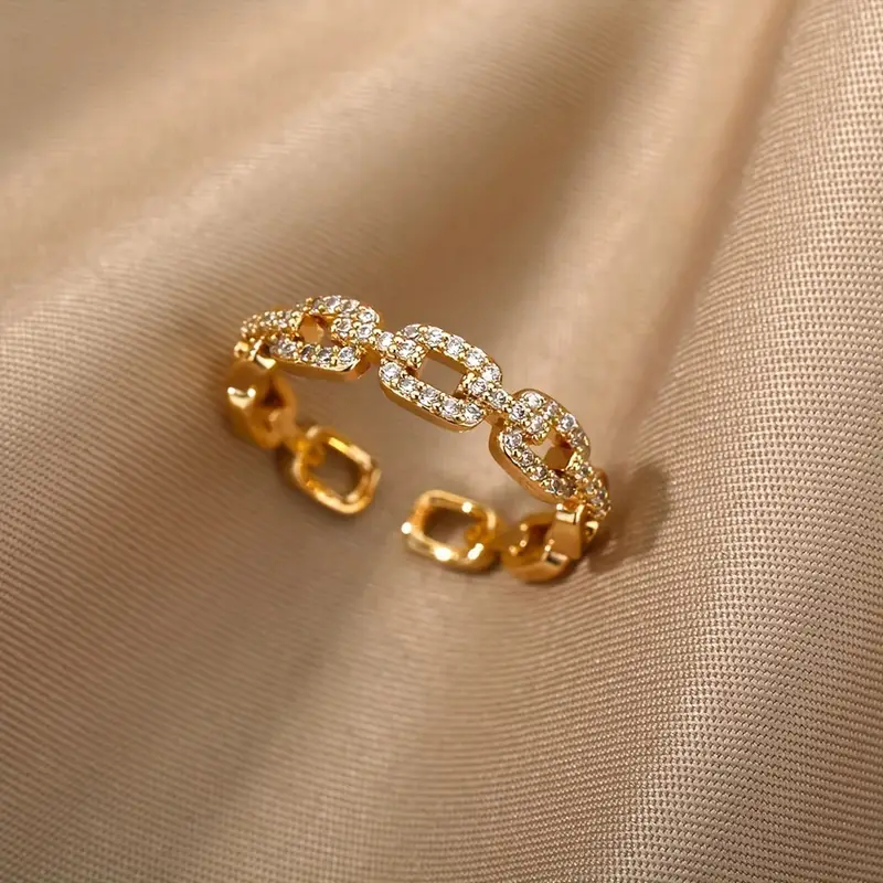 Golden Bright Chain Ring