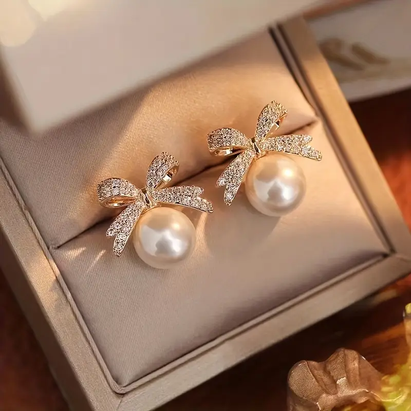 Pearl Bright Bow Earrings