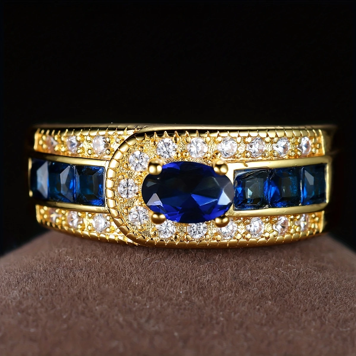 Vintage Blue Zirconia Gold Ring