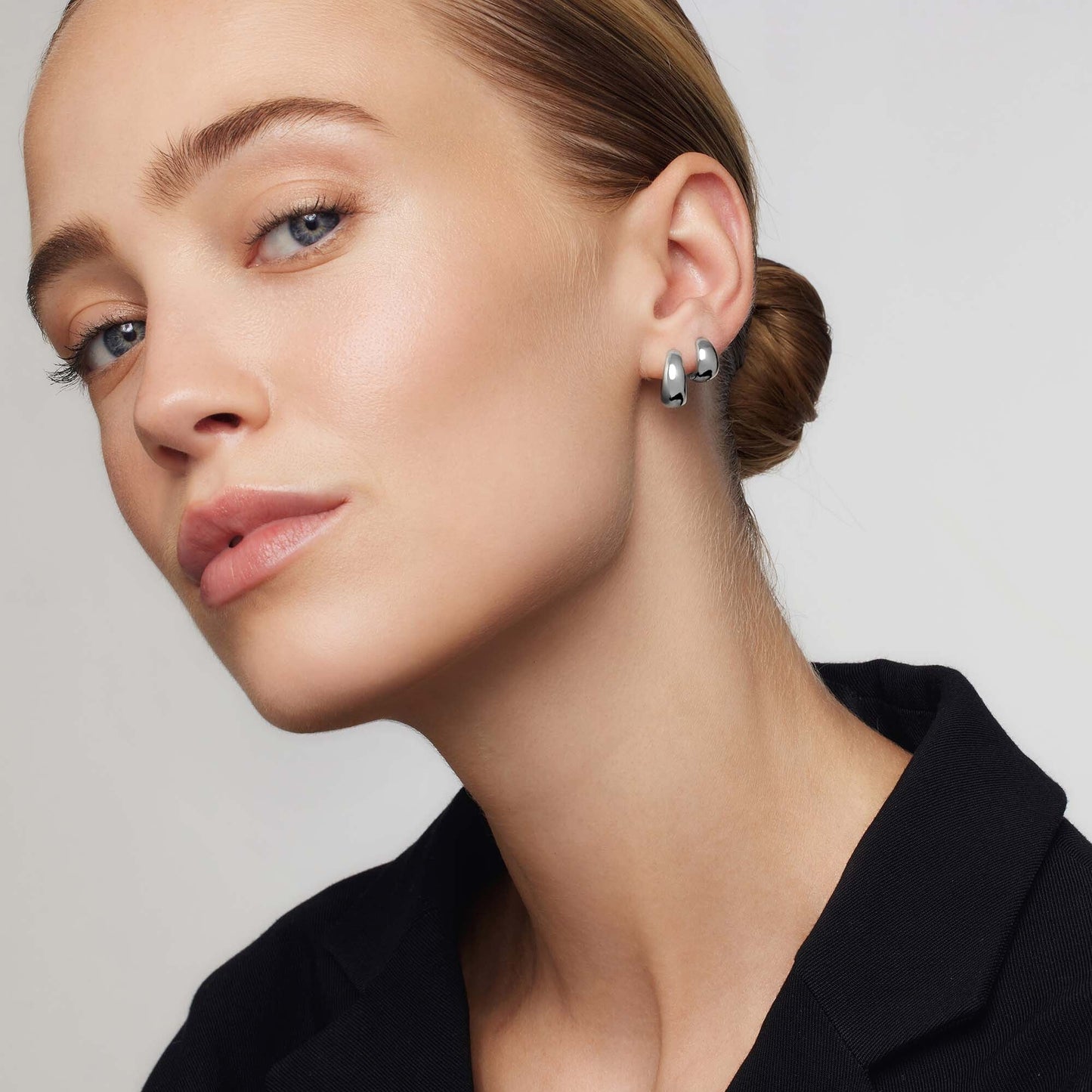 Rue Mini Hoops | White Gold 18k