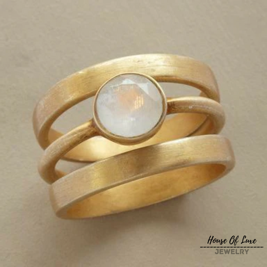 VINTAGE GOLD INLAID MOONSTONE RING