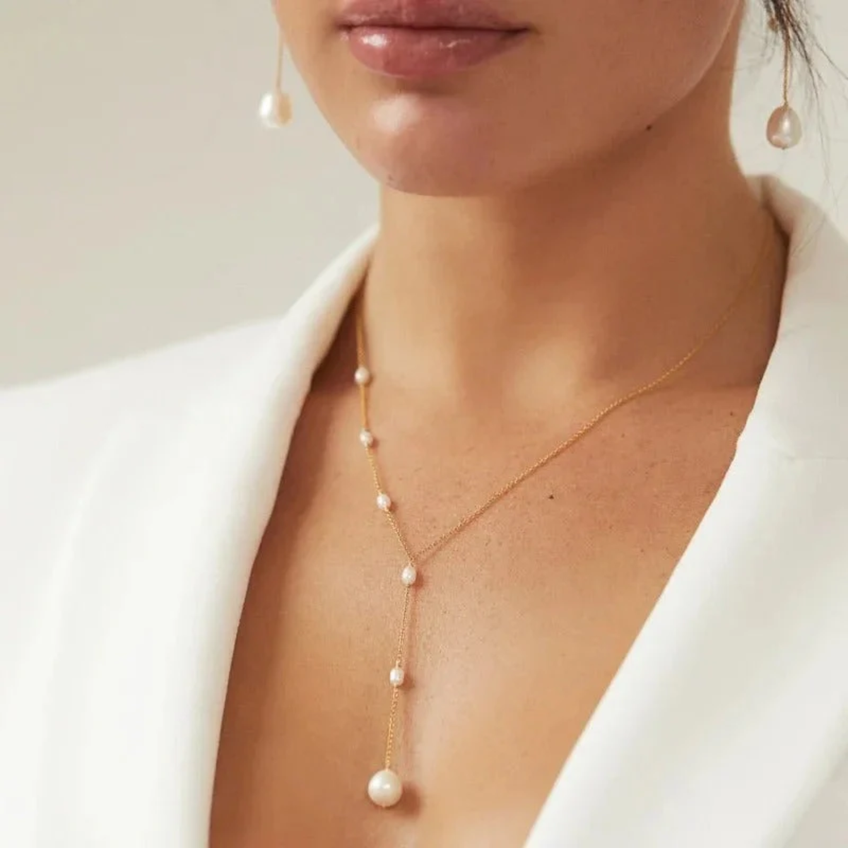 ELEGANT RUBY PENDANT & PEARL NECKLACE