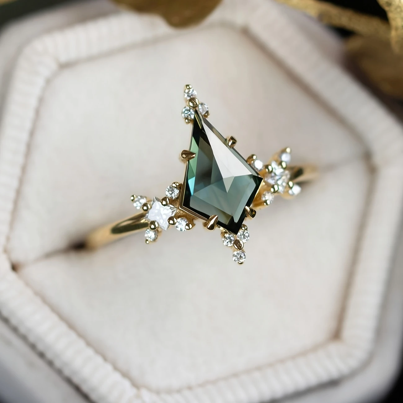 Green Crystal Drop Bright Ring