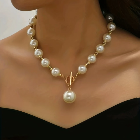 Pearl Exquisite Necklace