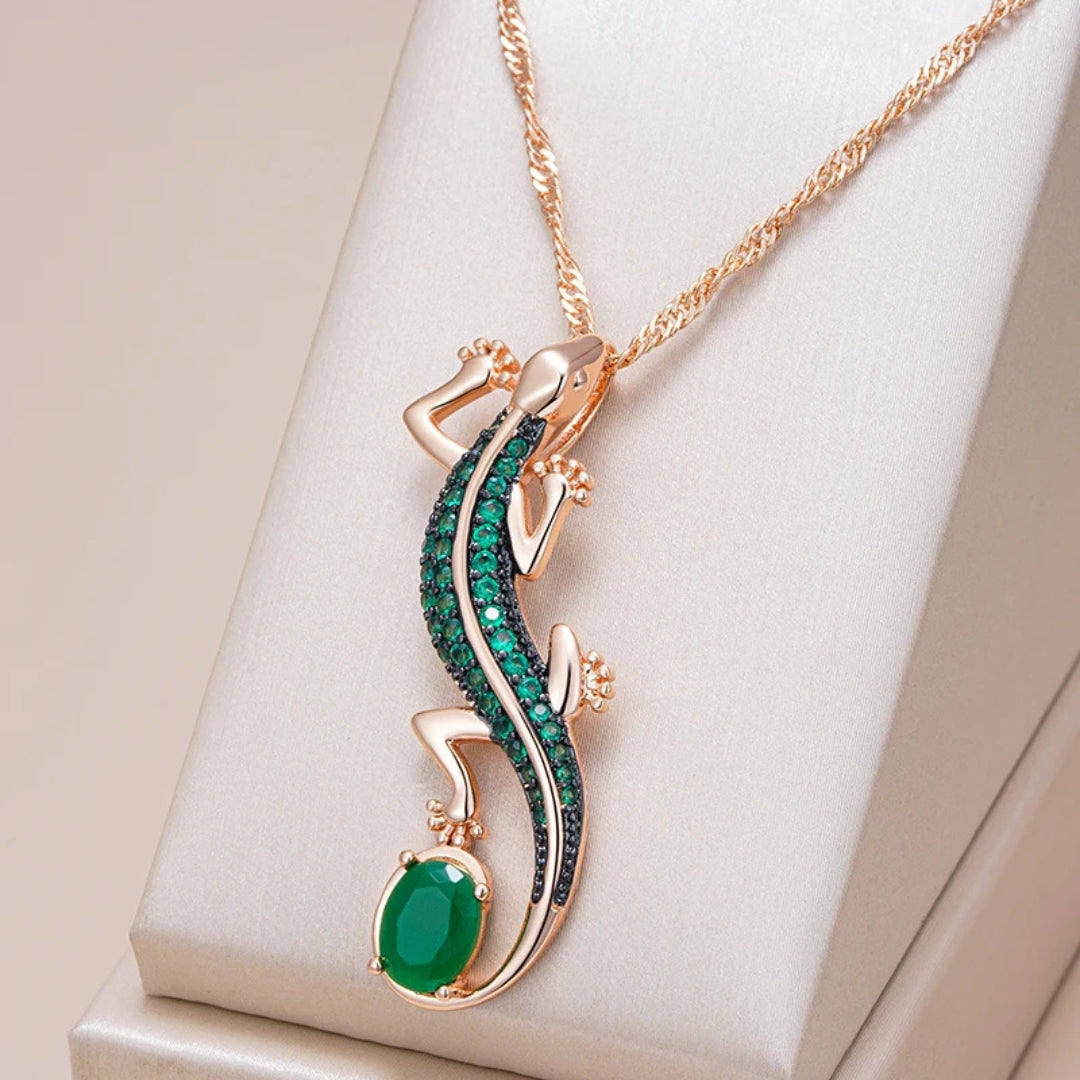 Elegant Green Lizard Necklace