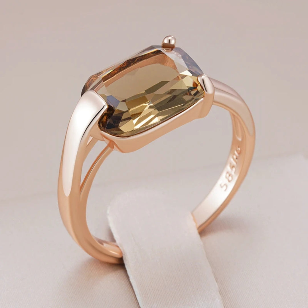 Elegant Orange Greenish Crystal Ring